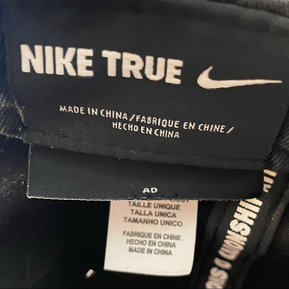 Nike True ~ Nike Air Flat Bill Snap Back Hat ~ Black/Blue - Picture 6 of 6